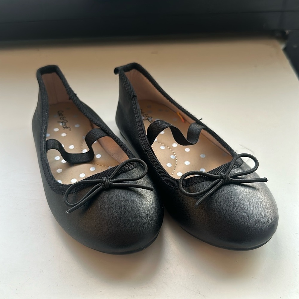 Ballet flats